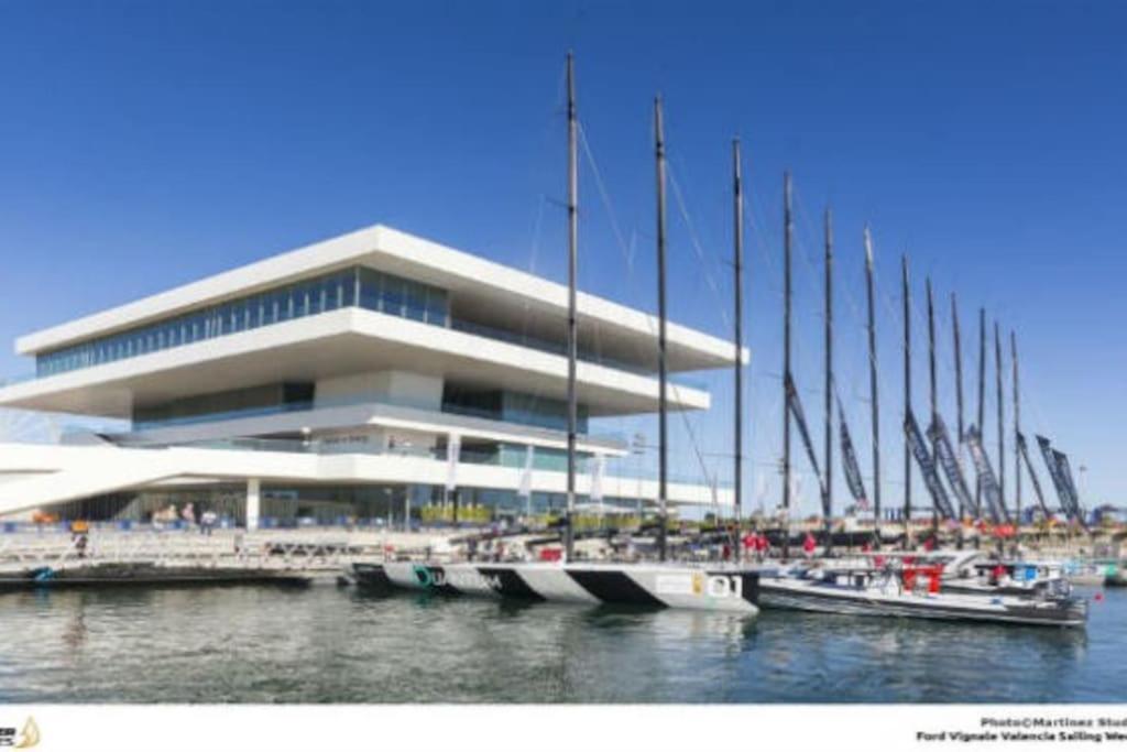 120 Sqm Loft-Style Apartment Beach Royal Marina Valencia Exterior photo